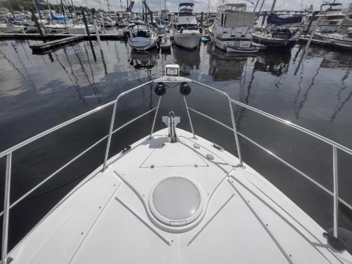 2007-cruisers-yachts-42-6-1cb3eb