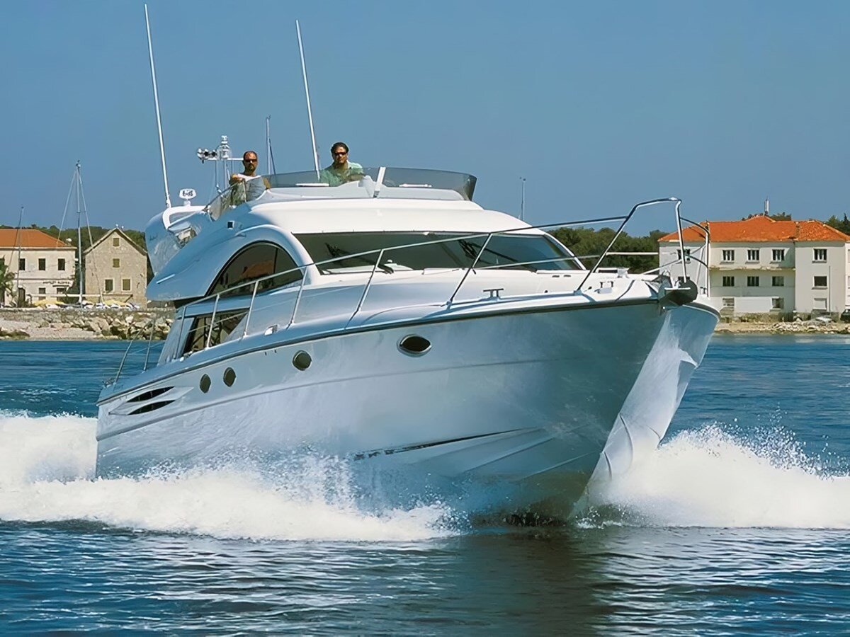 2007-fairline-51-10-8e6af3