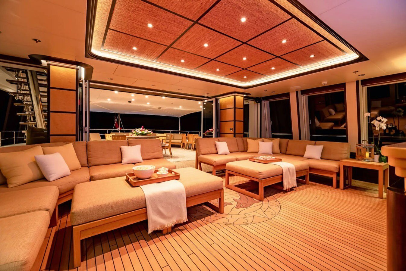 2007 FEADSHIP 146' 6