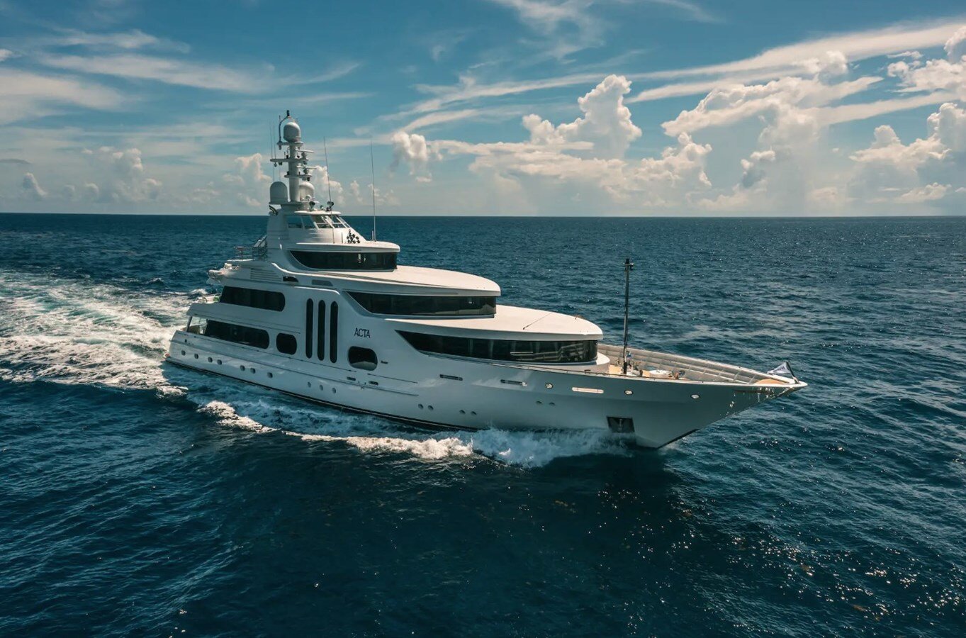 2007 FEADSHIP 168' 1