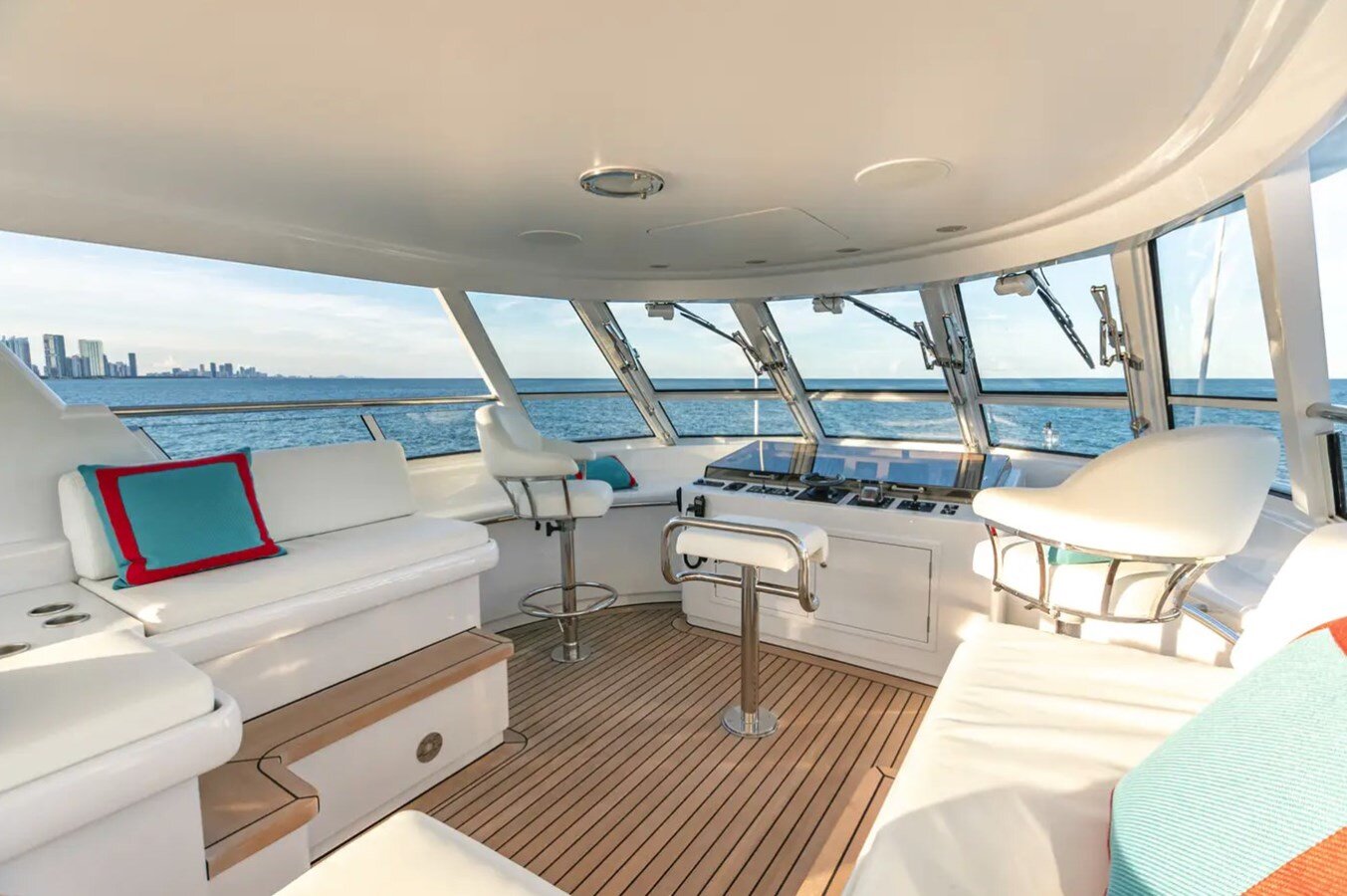 2007 FEADSHIP 168' 1