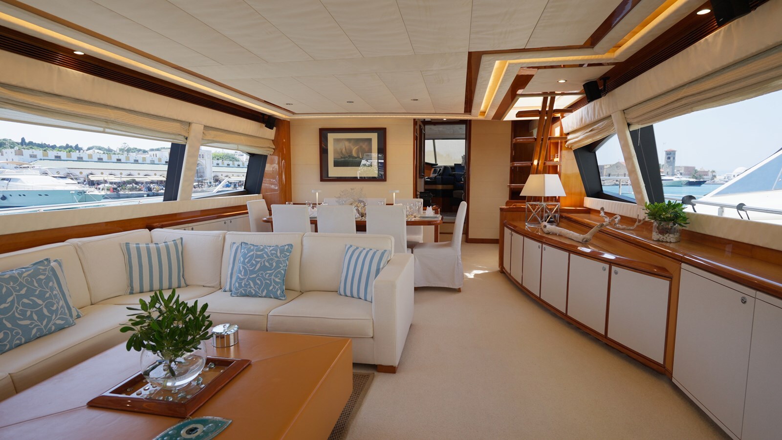 2007 FERRETTI 83'