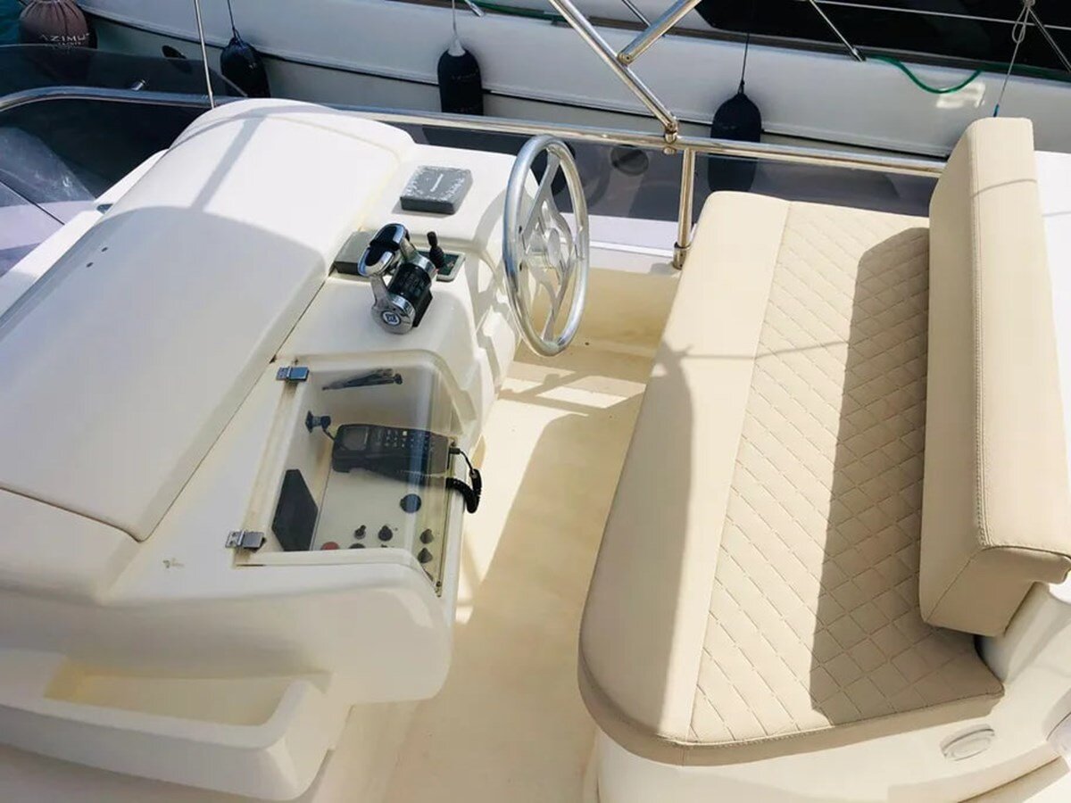 2007-ferretti-yachts-50-6-fb579d