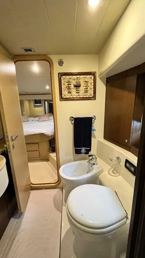 2007-ferretti-yachts-50-6-fb579d