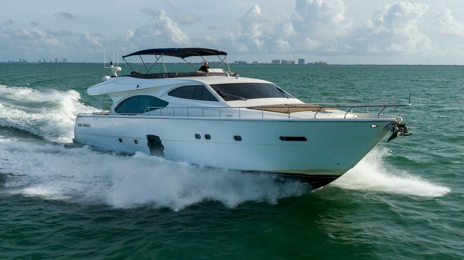 2007-ferretti-yachts-78-11-7ef876