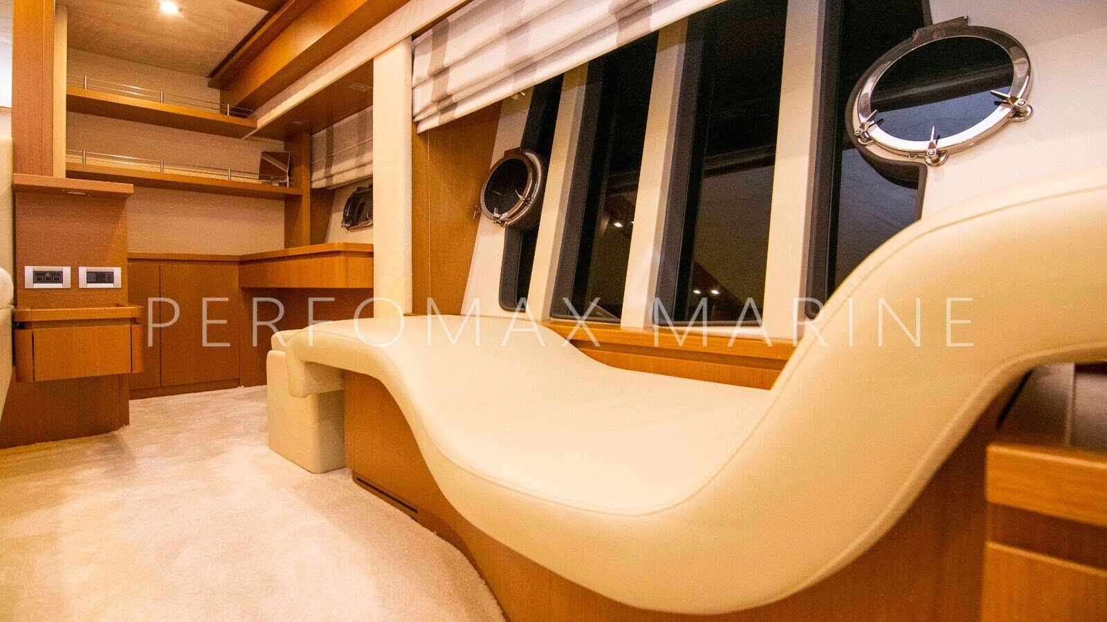 2007-ferretti-yachts-78-11-40e35b