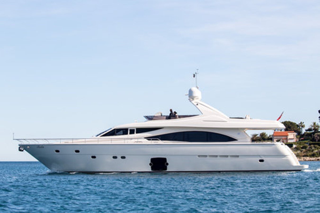 2007 FERRETTI YACHTS 83' 1