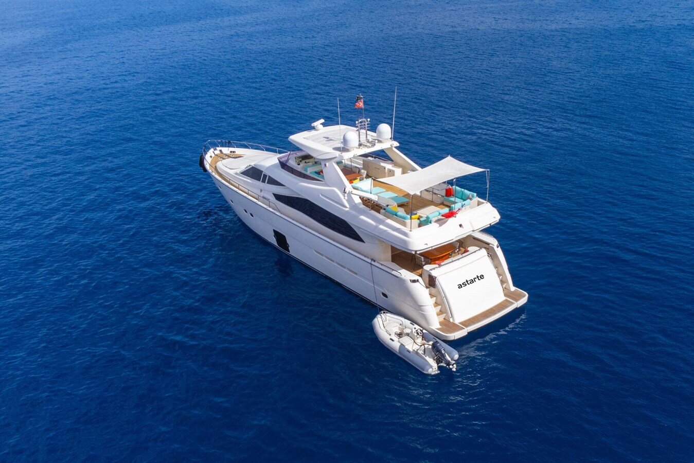 2007 FERRETTI YACHTS 83'