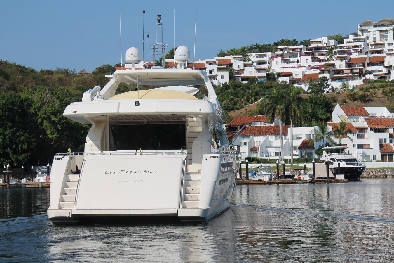 2007-ferretti-yachts-88-8-f0b095