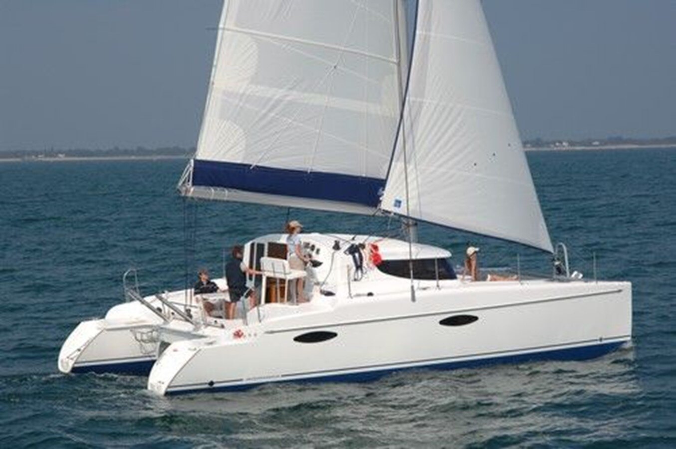 2007-fountaine-pajot-36-902621