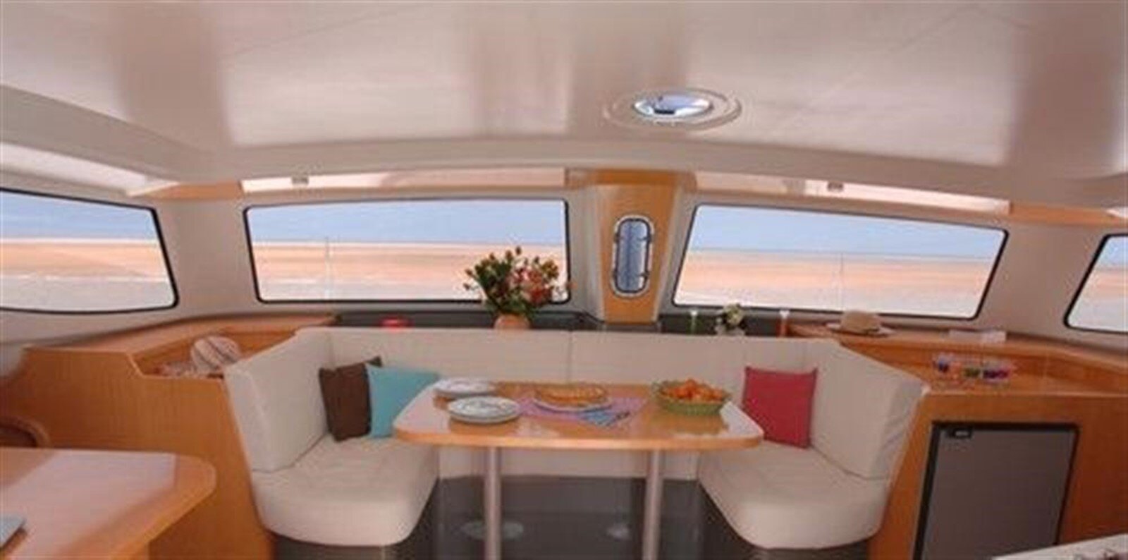 2007-fountaine-pajot-36-902621