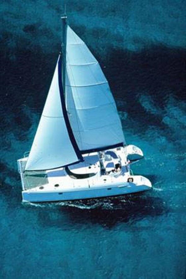 2007-fountaine-pajot-40-341e1d