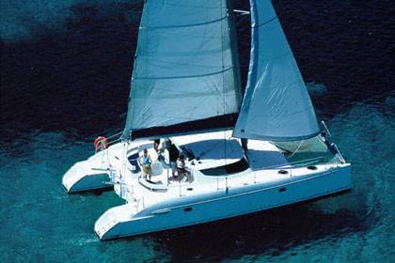 2007-fountaine-pajot-40-341e1d