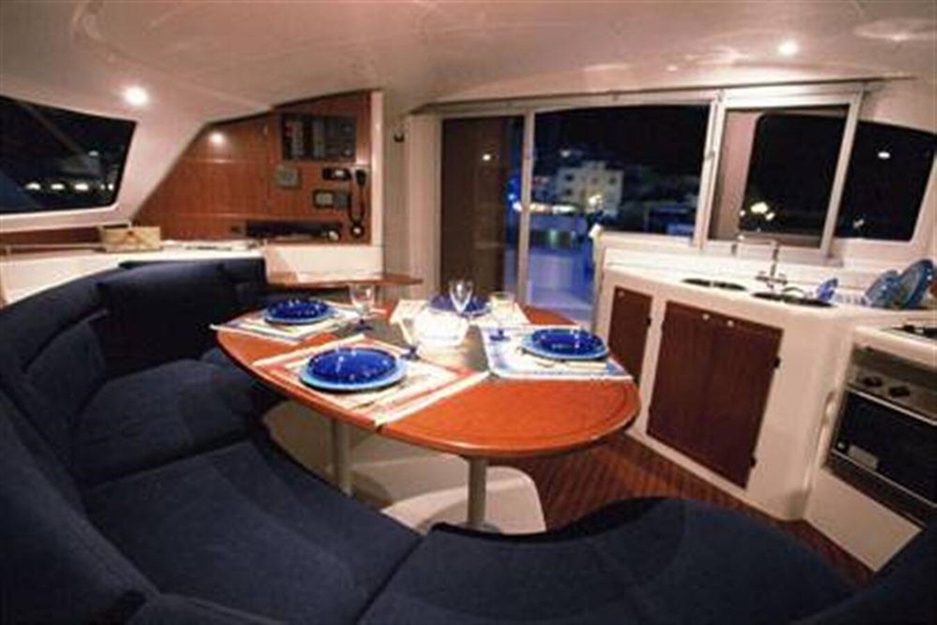 2007-fountaine-pajot-40-341e1d