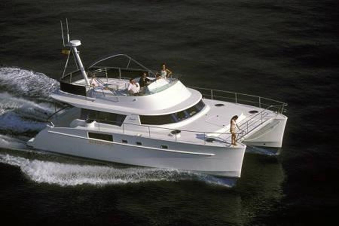 2007-fountaine-pajot-46-fb05be