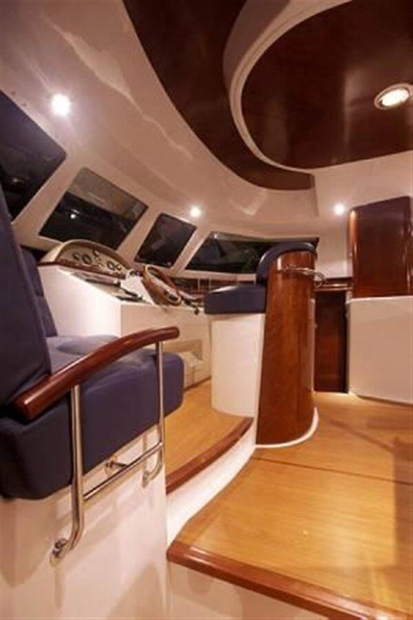 2007-fountaine-pajot-46-fb05be