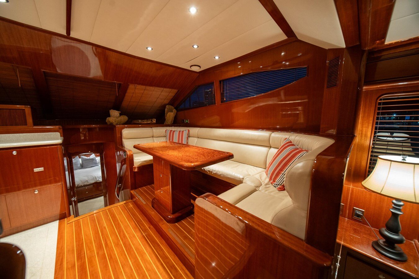 2007-hampton-yachts-68-eabd58