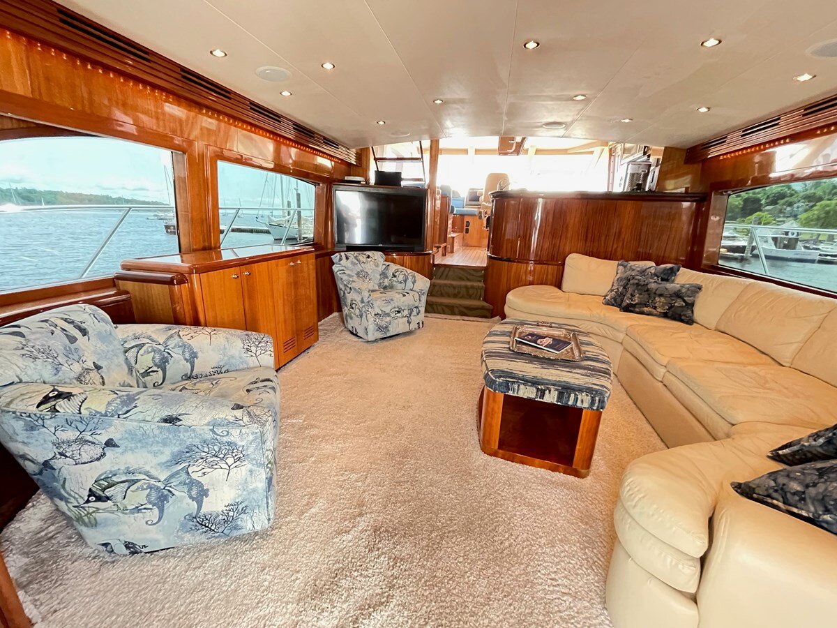 2007-hatteras-64-452668