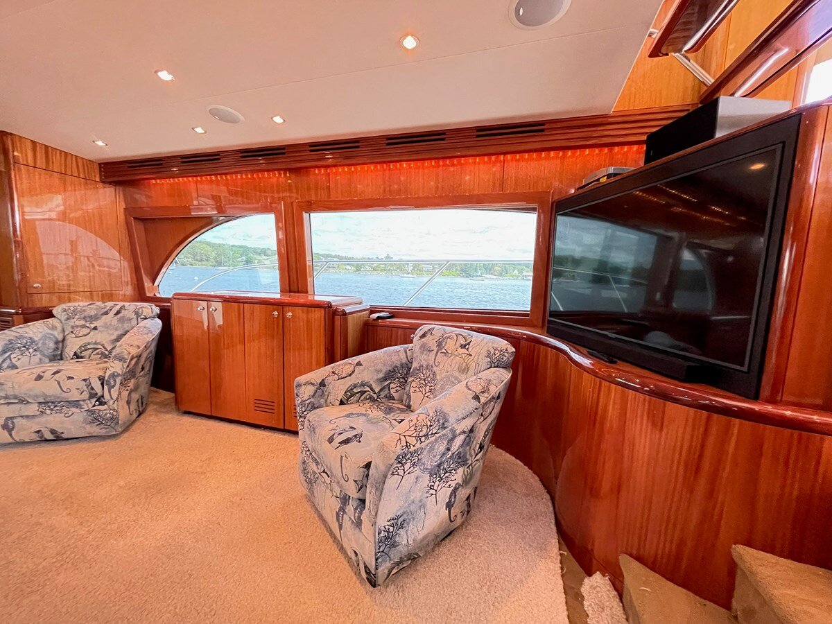 2007-hatteras-64-452668