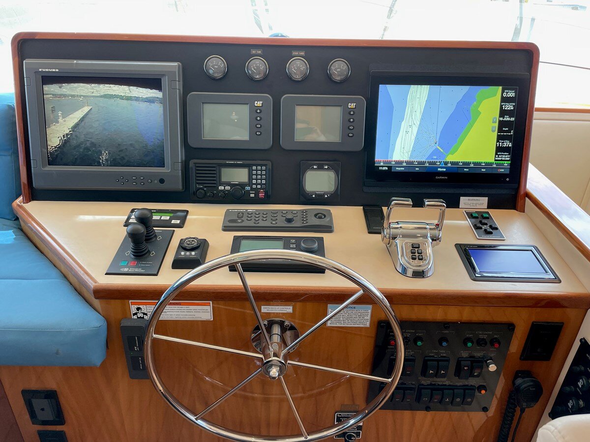 2007-hatteras-64-452668