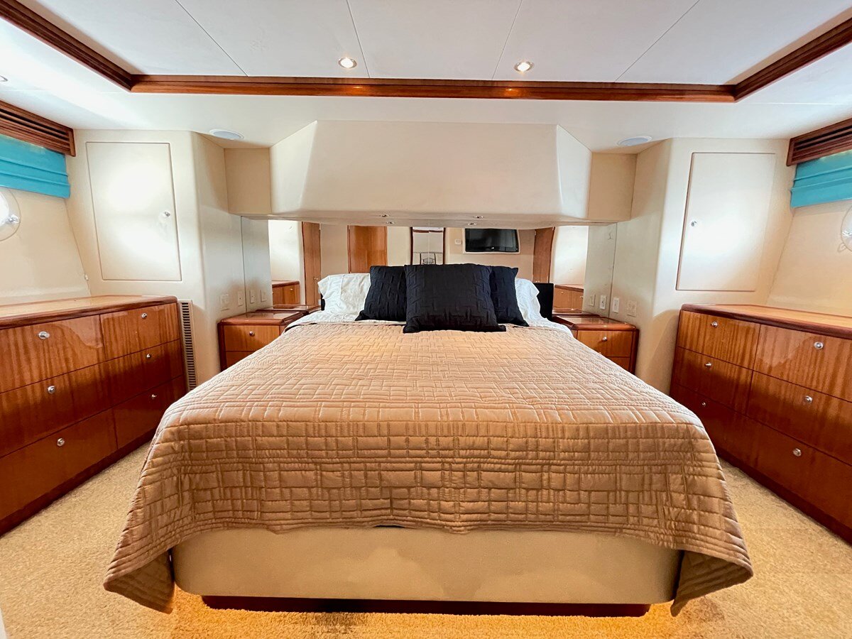 2007-hatteras-64-452668