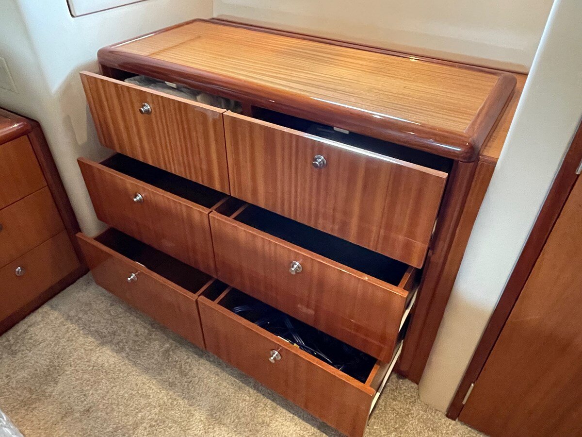 2007-hatteras-64-452668