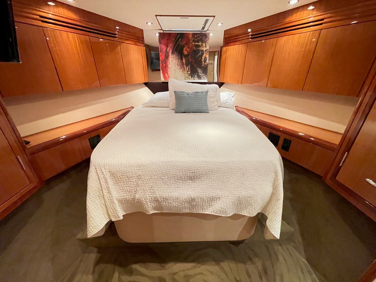 2007-hatteras-64-452668