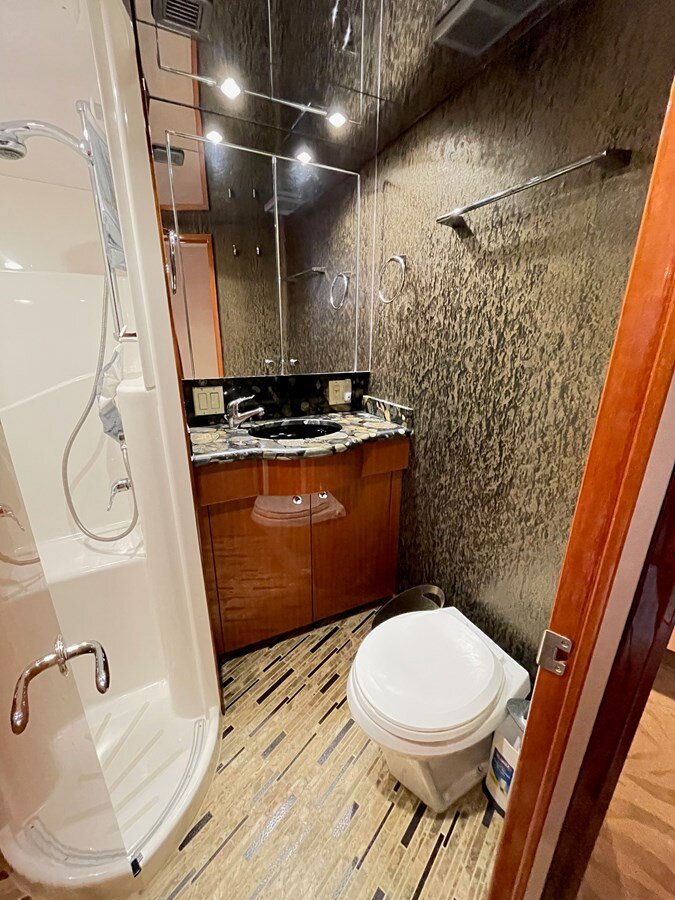 2007-hatteras-64-452668