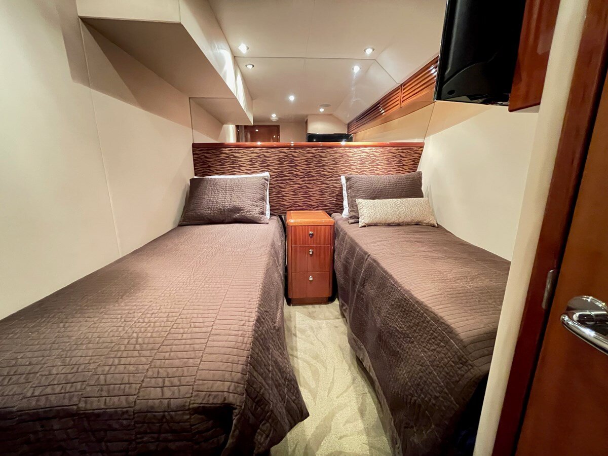 2007-hatteras-64-452668