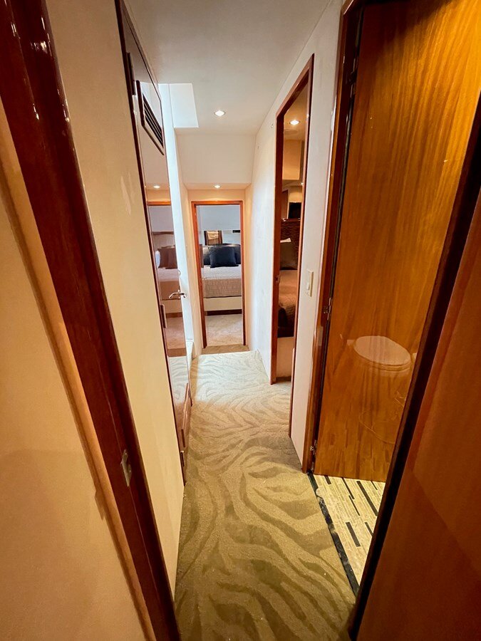 2007-hatteras-64-452668