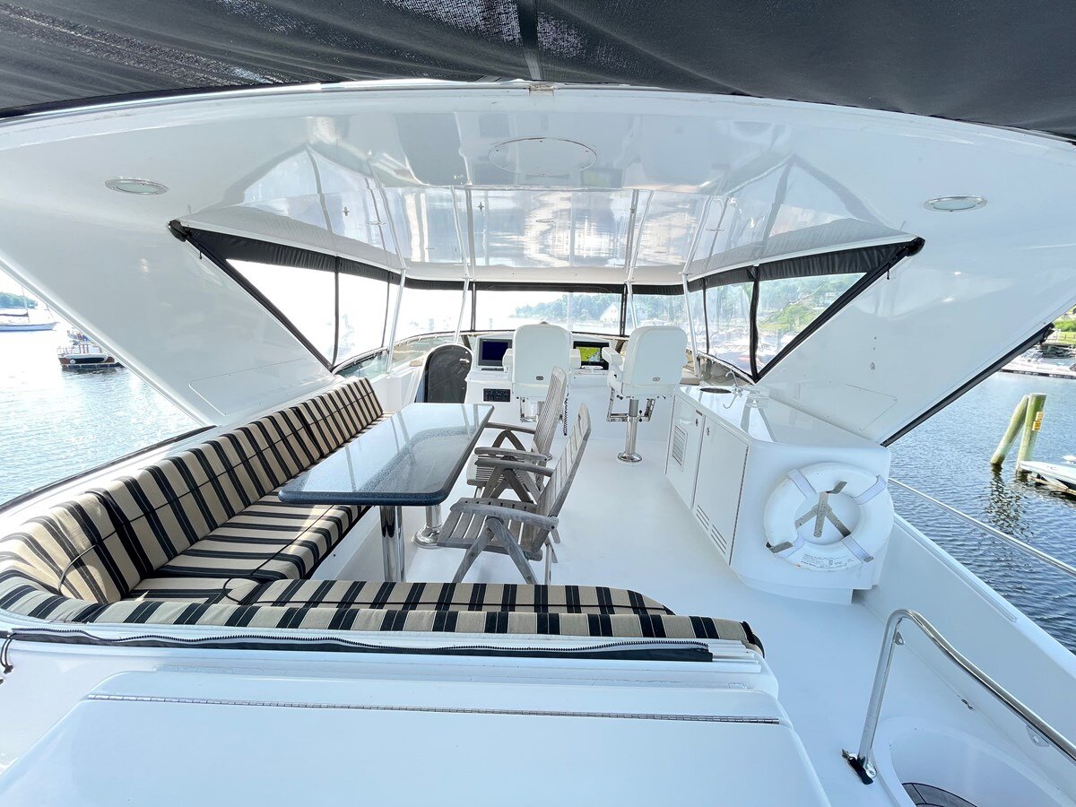 2007-hatteras-64-452668