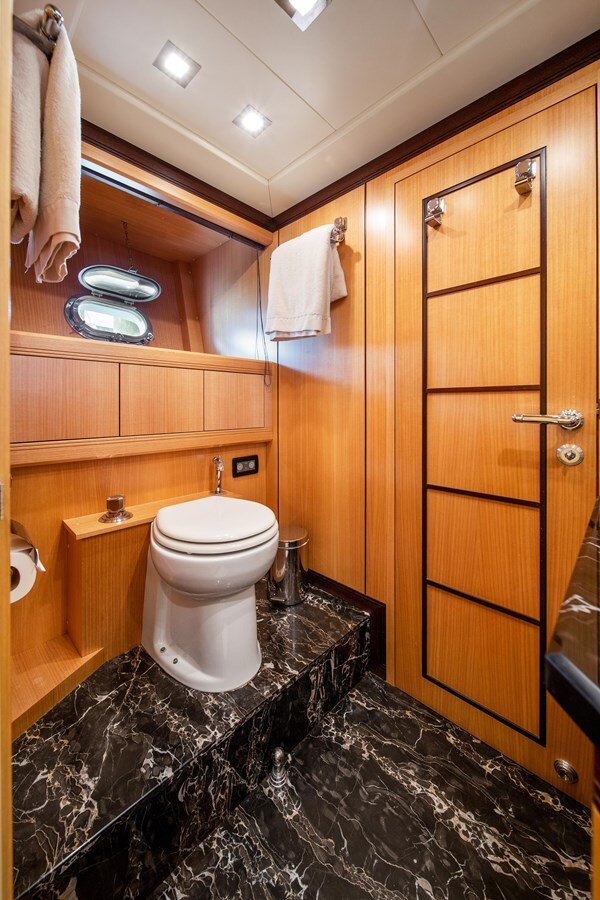 2007-mangusta-105-14f7ef