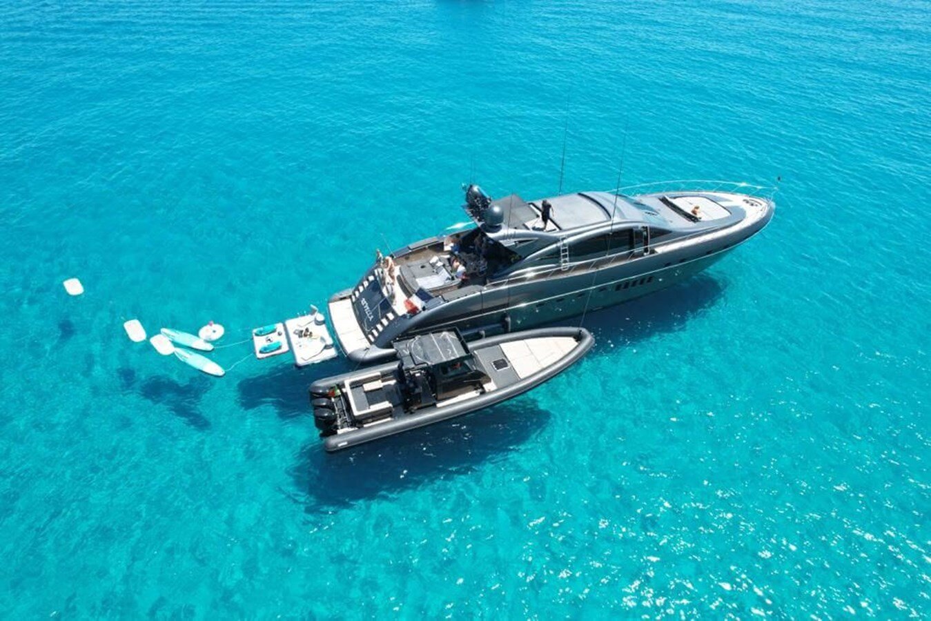 2007 MANGUSTA 92' 9