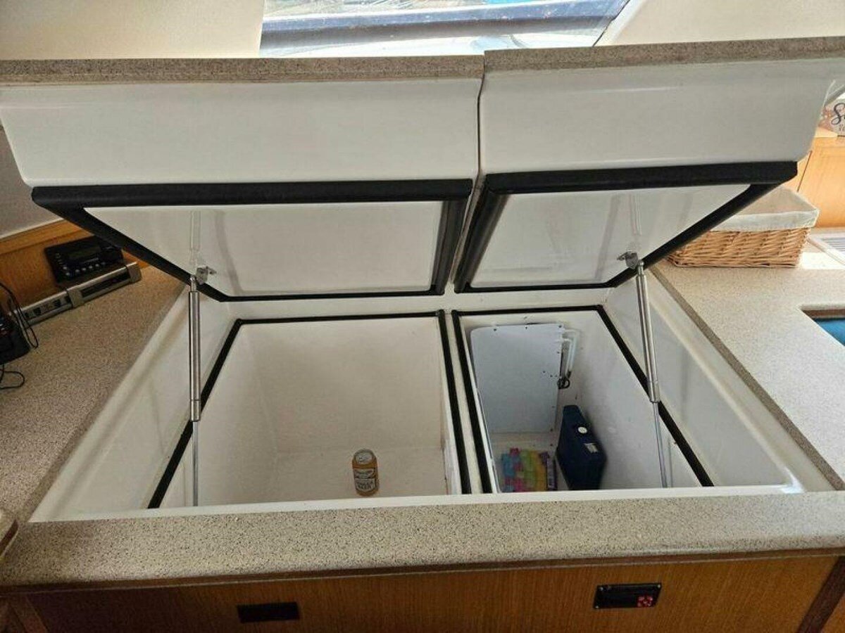 2007-manta-42-300989