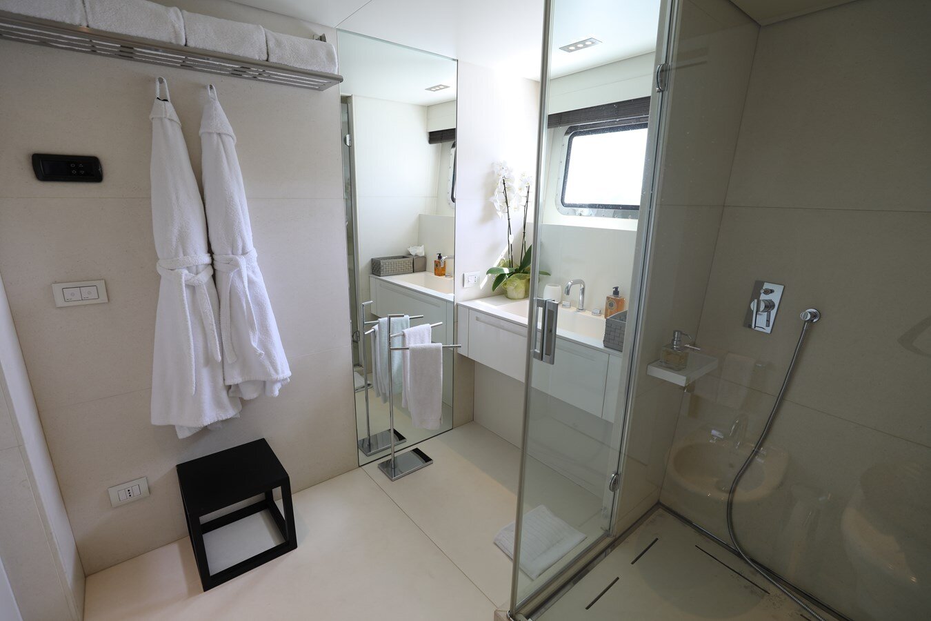 2007-mondo-marine-165-9-9634ce