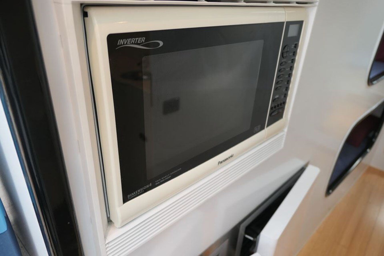 2007-multimarine-composites-74-a6e42d