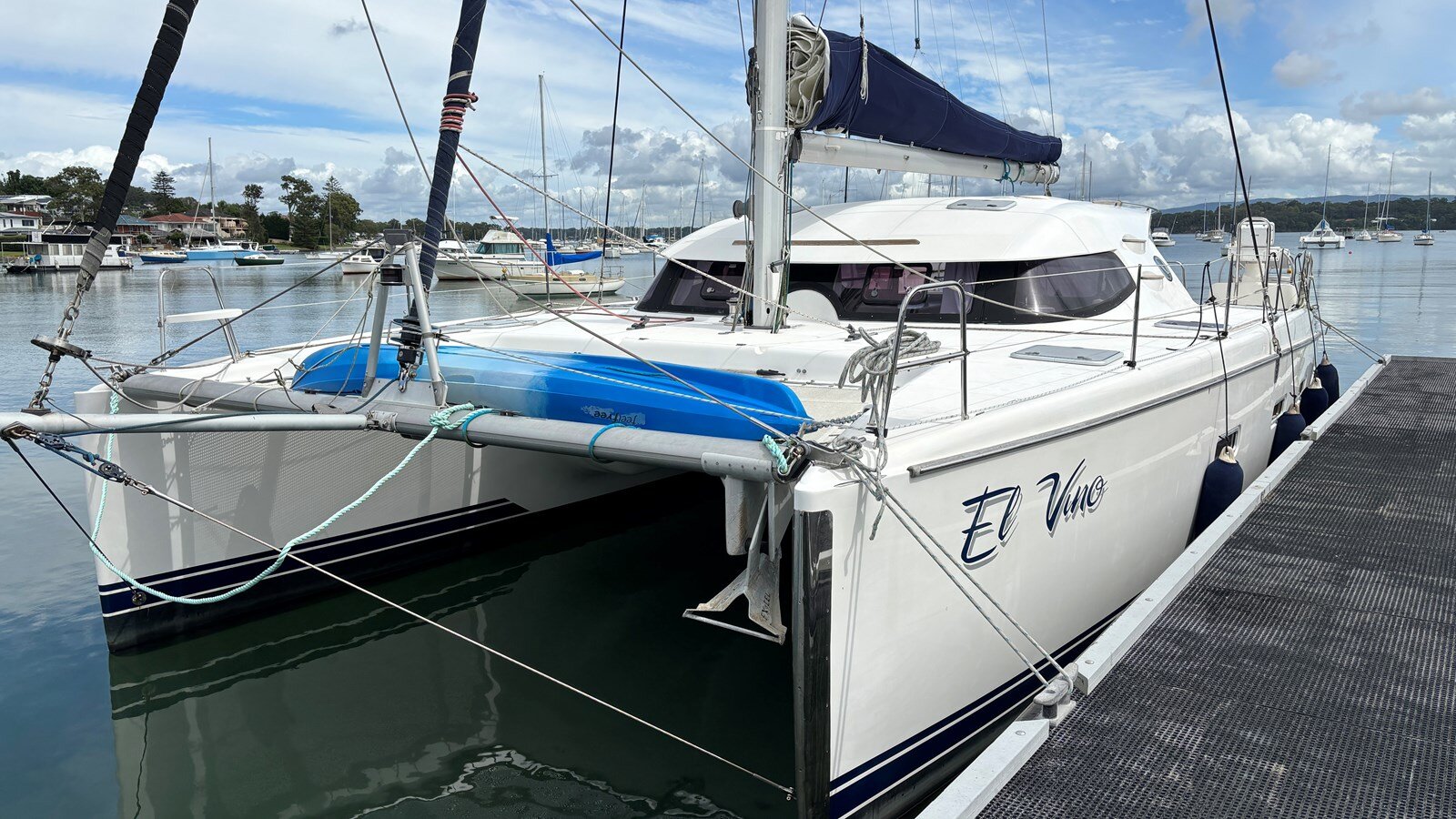 2007-nautitech-44-f8e242