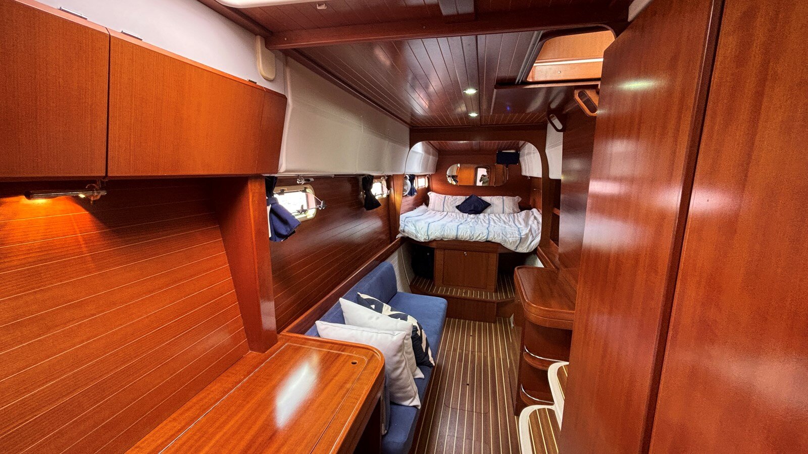 2007-nautitech-44-f8e242