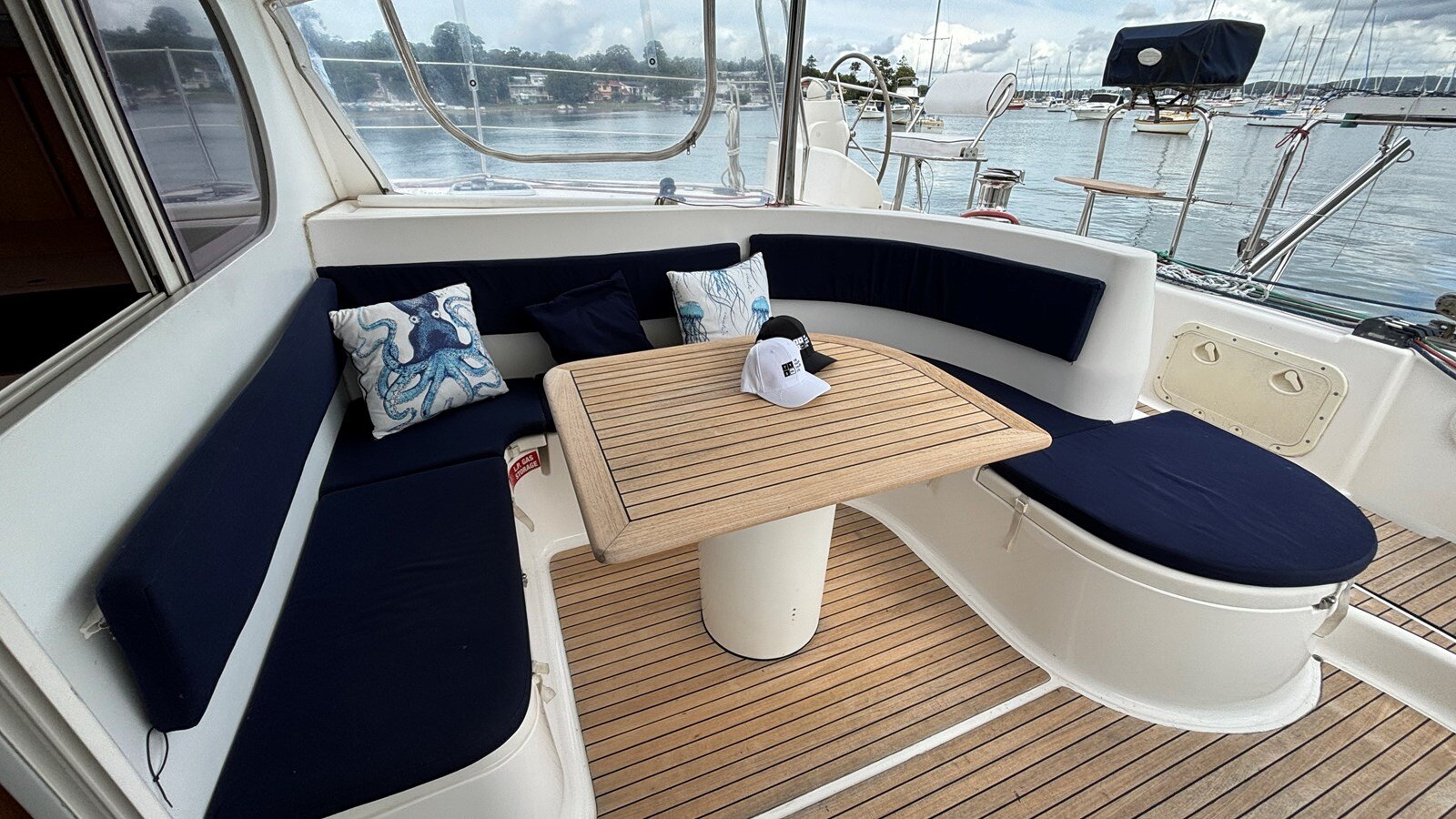 2007-nautitech-44-f8e242