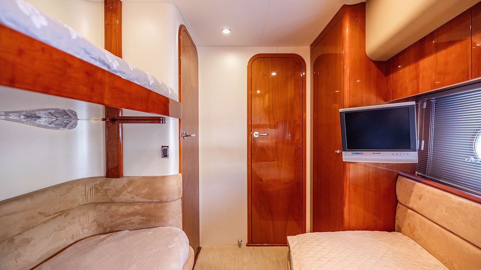 2007-princess-yachts-67-db0e6f