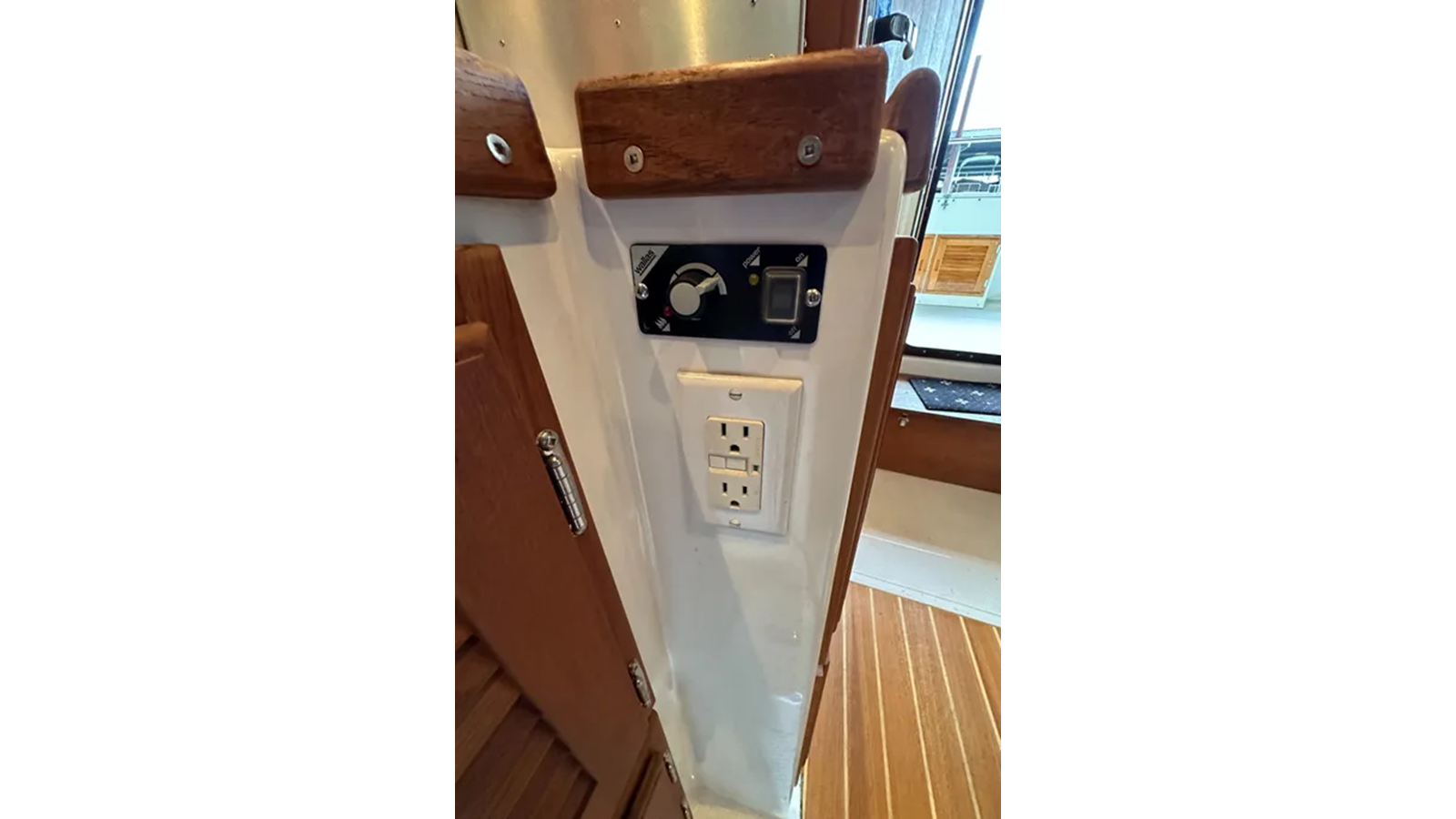 2007-ranger-tugs-28-5-1293f4