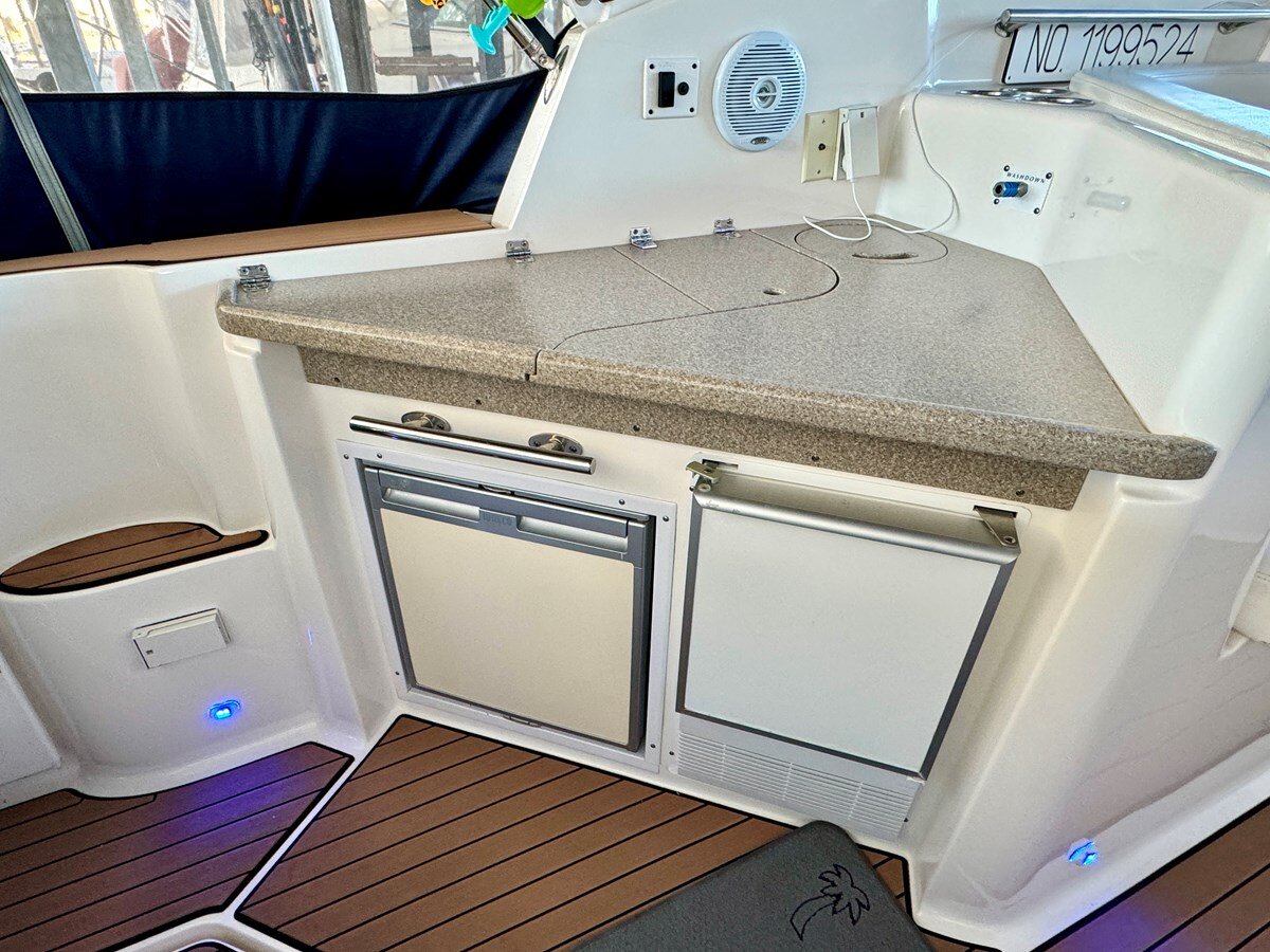 2007-rinker-37-9-60076c