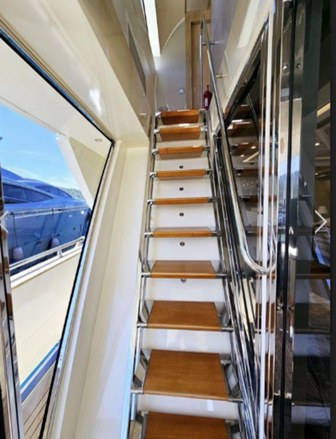 2007-riva-114-10-593e96