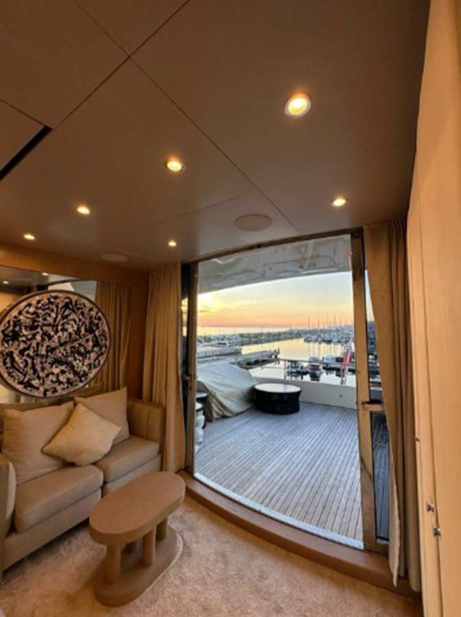 2007-riva-114-10-593e96