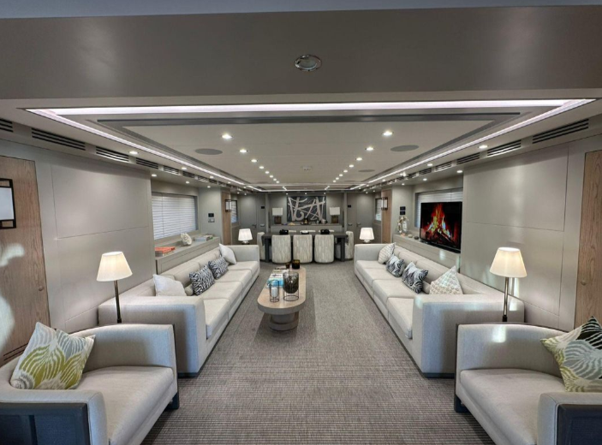 2007-riva-114-10-593e96