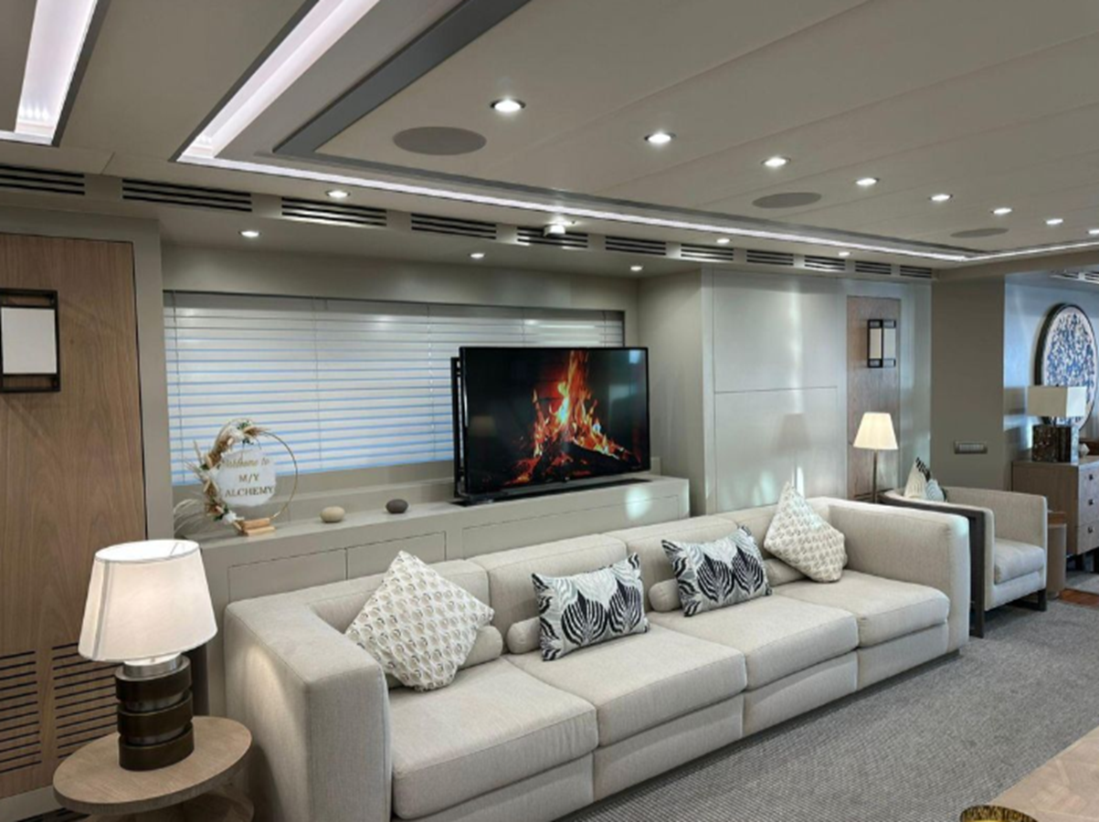 2007-riva-114-10-593e96