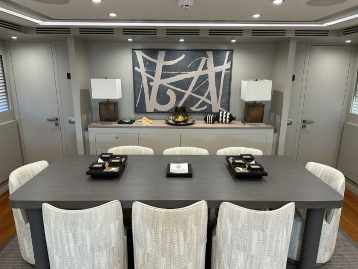 2007-riva-114-10-593e96