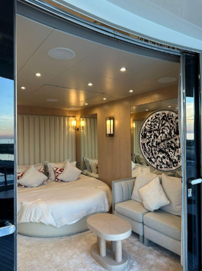 2007-riva-114-10-593e96