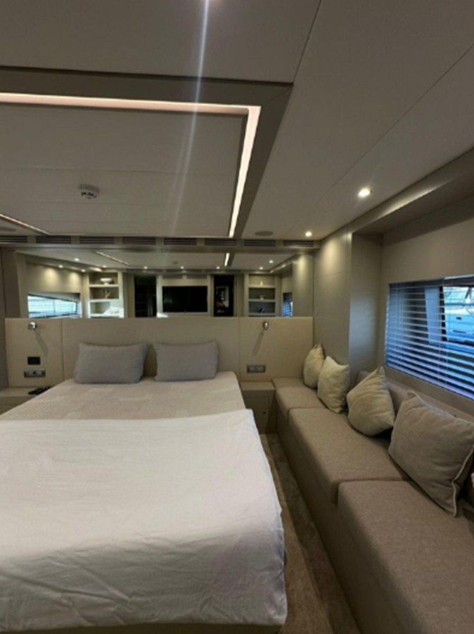 2007-riva-114-10-593e96