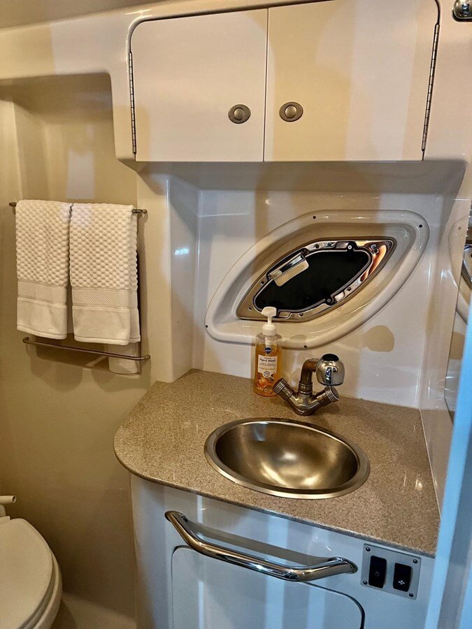 2007-sea-ray-31-cfc709